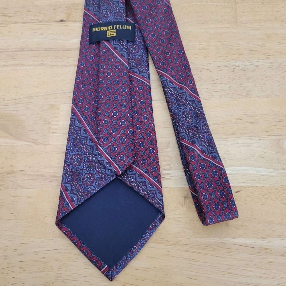 Giorgio‎ Fellini Men's Silk Blend Geometric Pattern Necktie Burgundy Blue